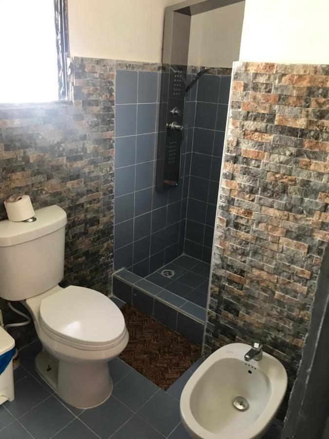 בוקה צ'יקה Hotel Restaurante Thomas מראה חיצוני תמונה