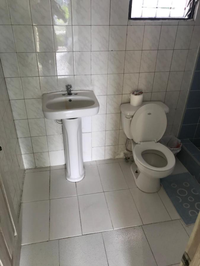 בוקה צ'יקה Hotel Restaurante Thomas מראה חיצוני תמונה